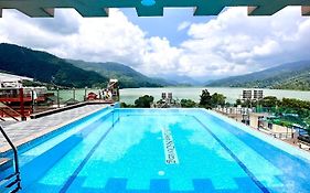 Hotel Adam Pokhara 3*